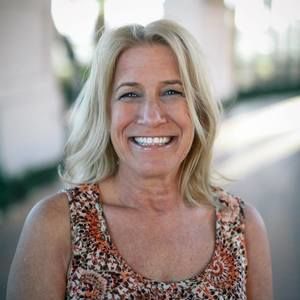 Meet your Posher, Monique